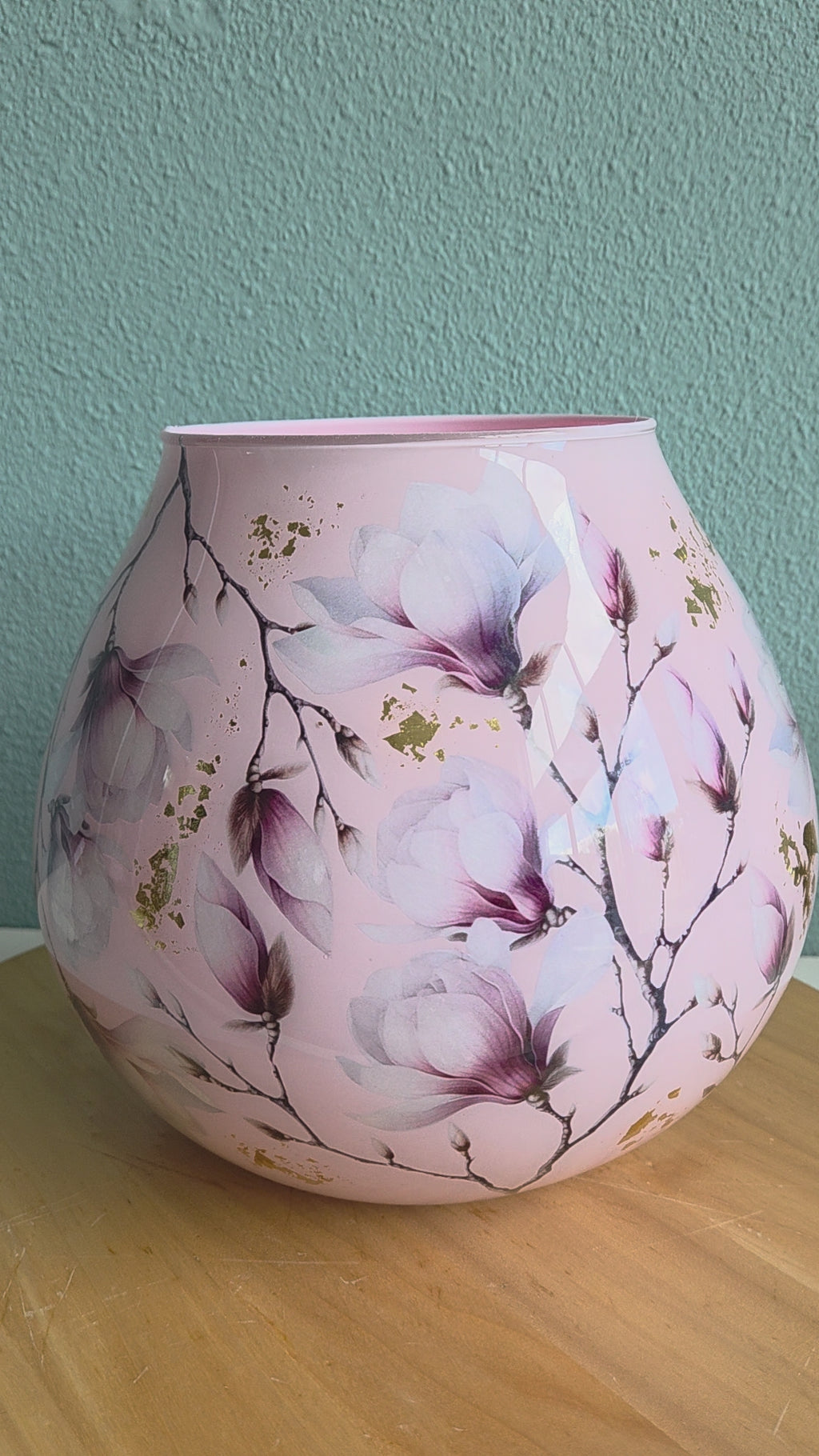 Vaas - "Magnolia Blush"