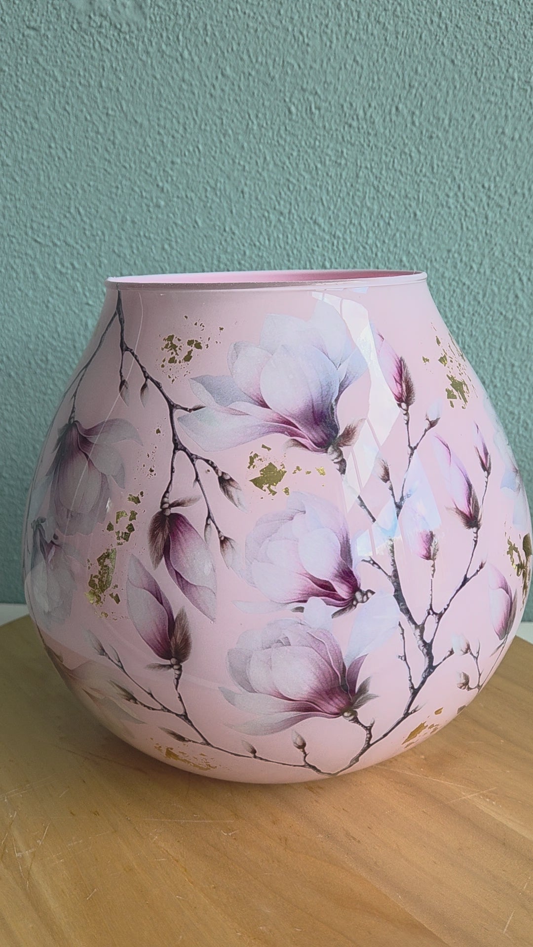 Vaas - "Magnolia Blush"