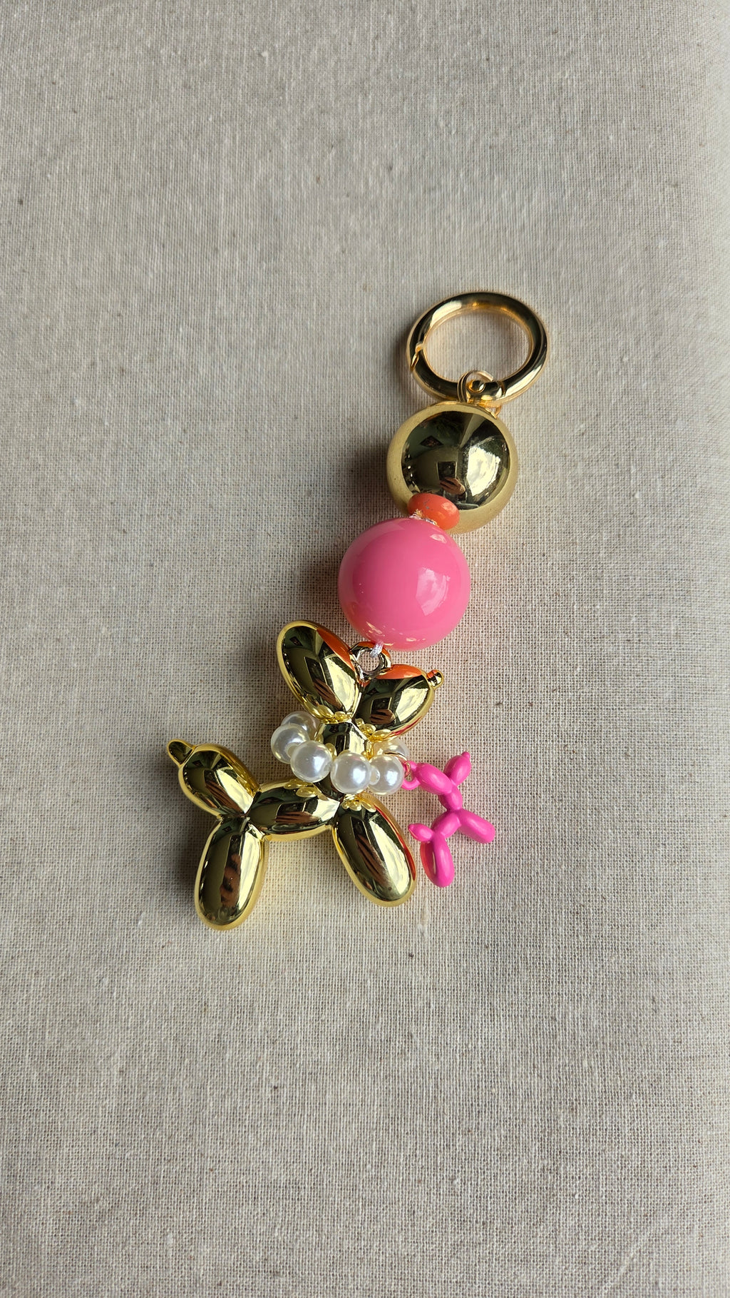 Delux Balloon Dog Charm "Golden Glamour"