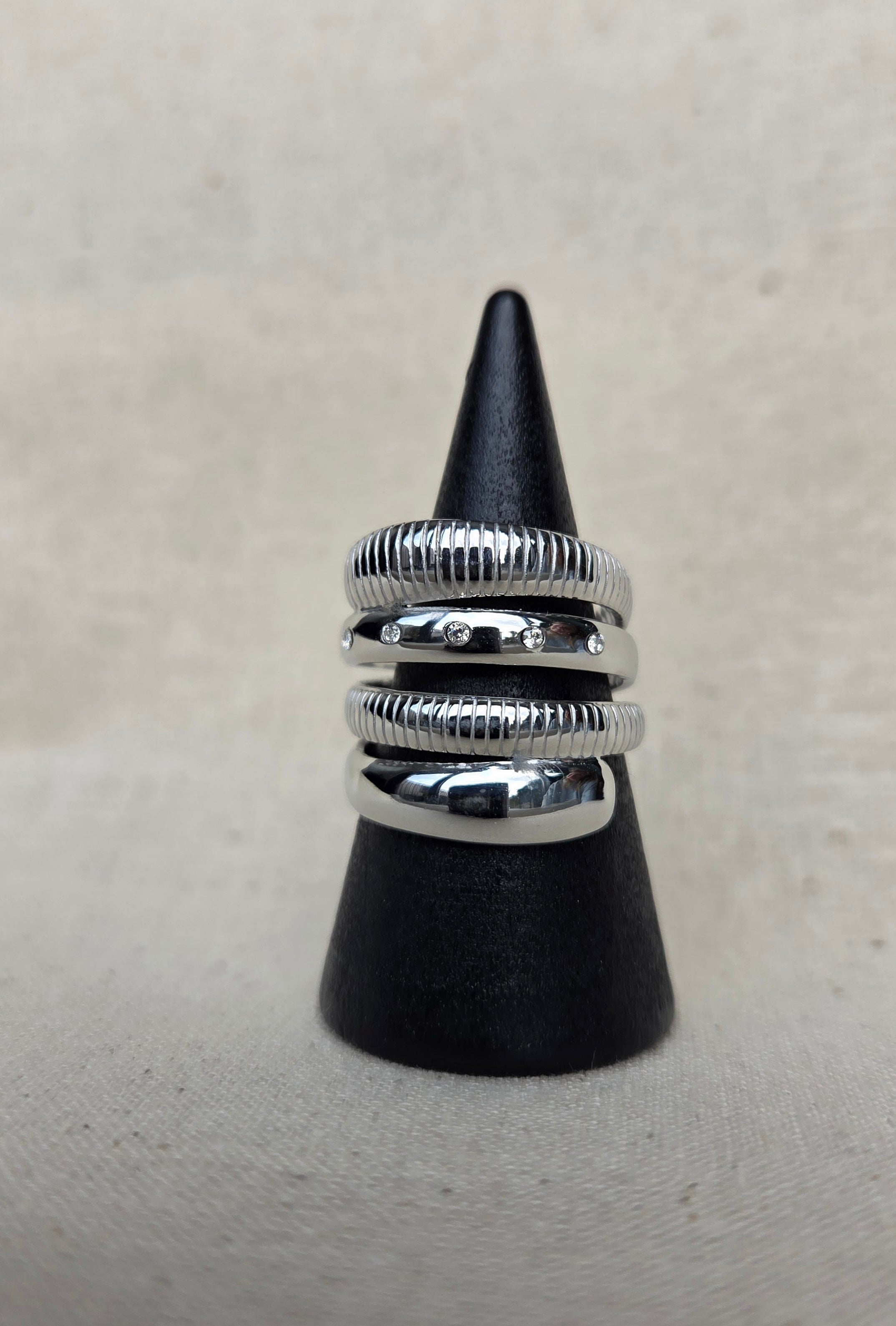 Ring "Sparkling Layers" - Zilver- en goudkleurige multi-stack ring