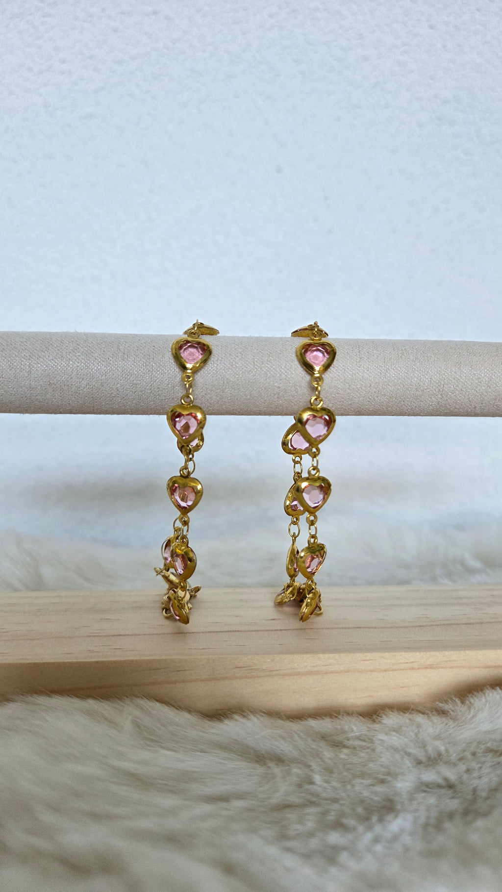 Heart Gem Bracelet - black or pink