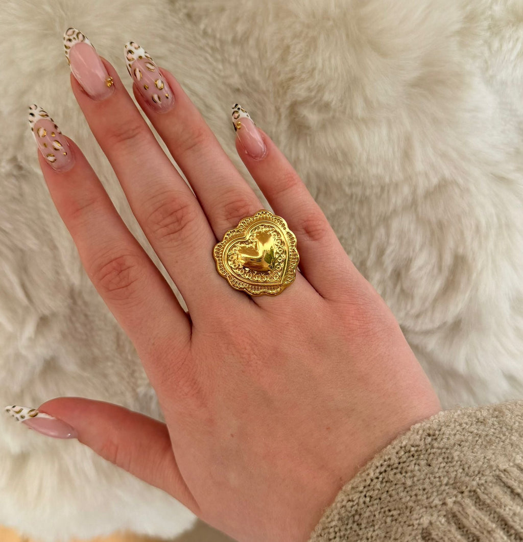Ring "Vintage Heart" - Goudkleurige Statement Ring