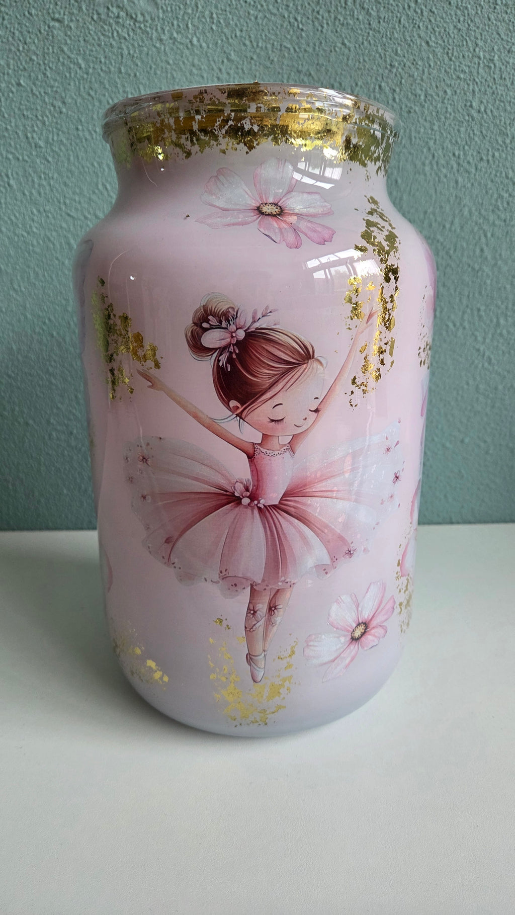 Vaas - "Enchanting Ballerina"