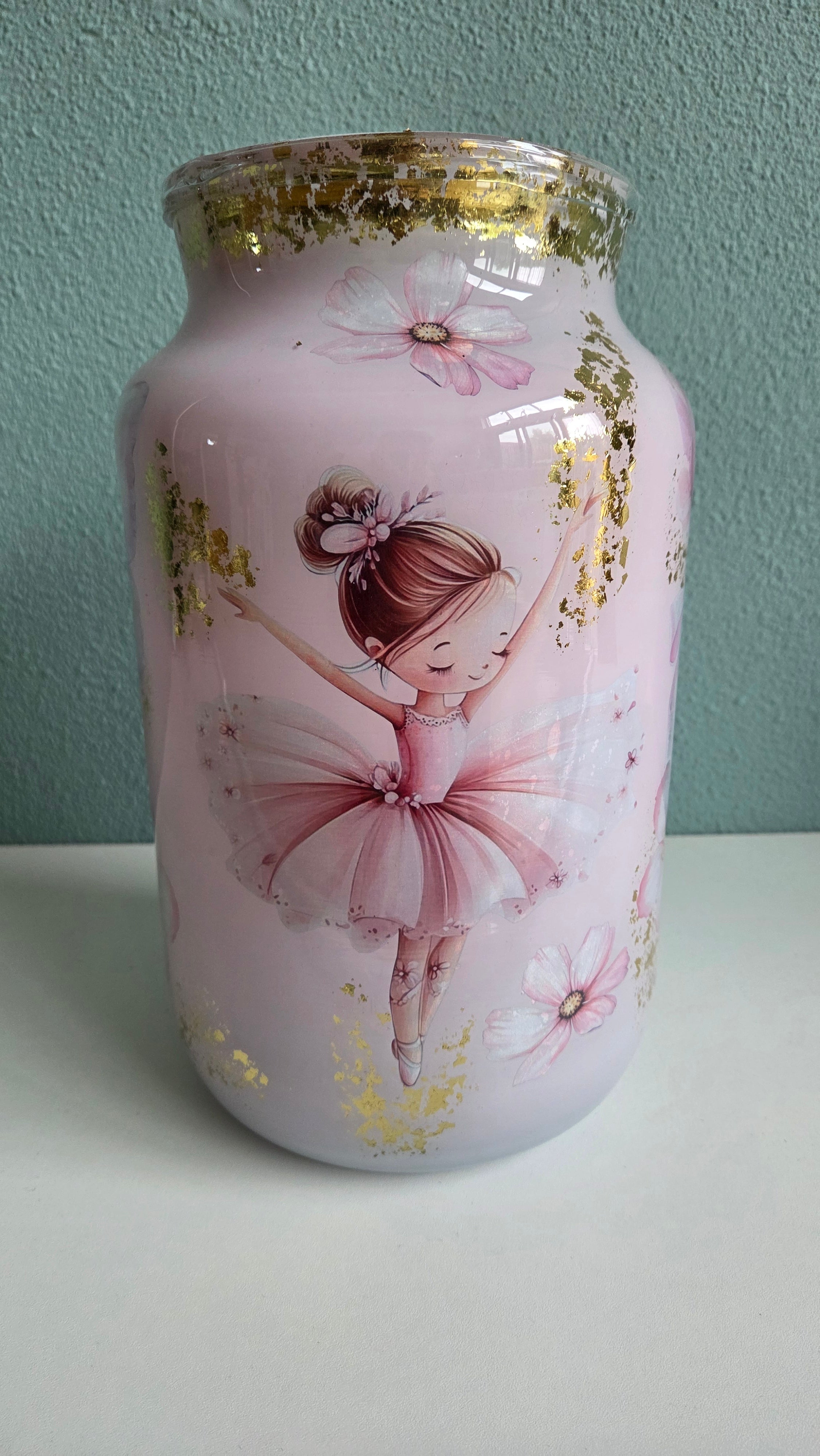 Vaas - "Enchanting Ballerina"